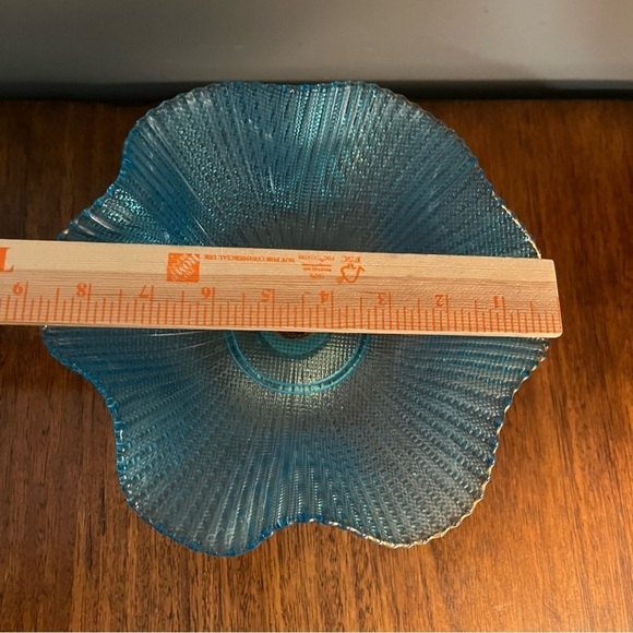 Vintage Blue Venetian Glass Bowl With Brass Stand Gold
Trim Italy 5" H x 9.75" D - Picture 7 of 8